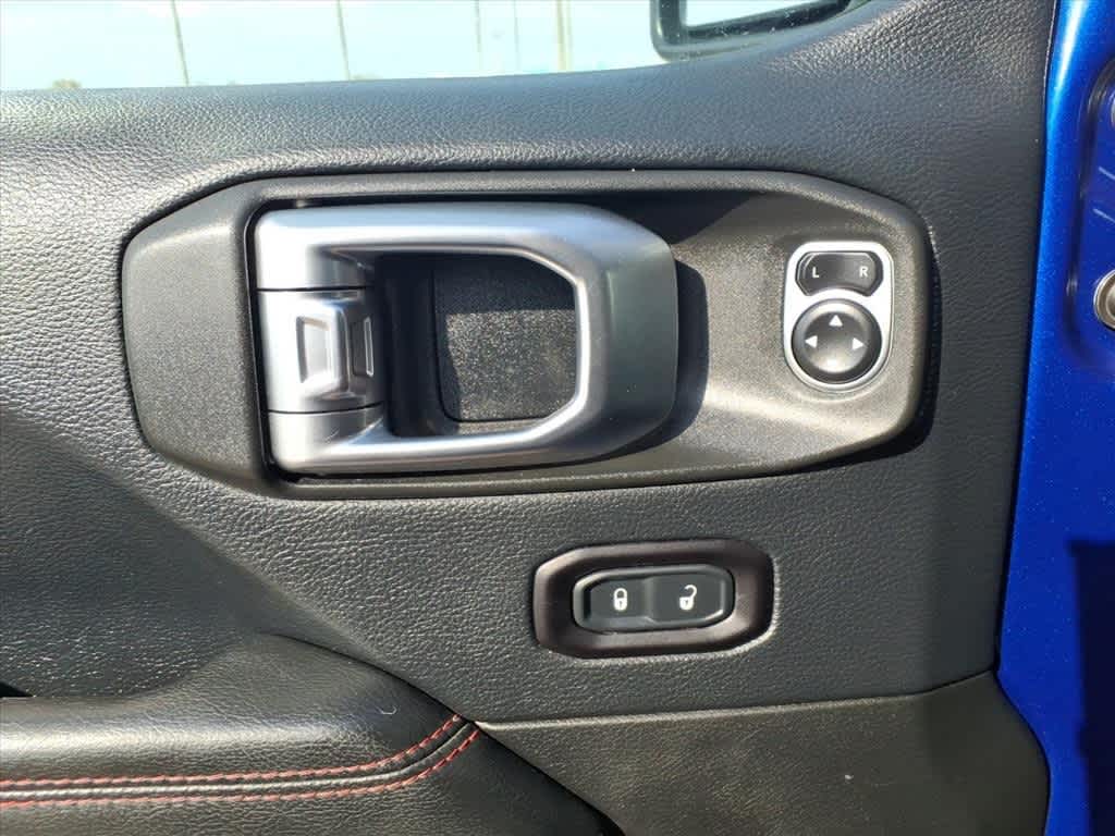 Thumbnail: 2018 Jeep Wrangler - 13