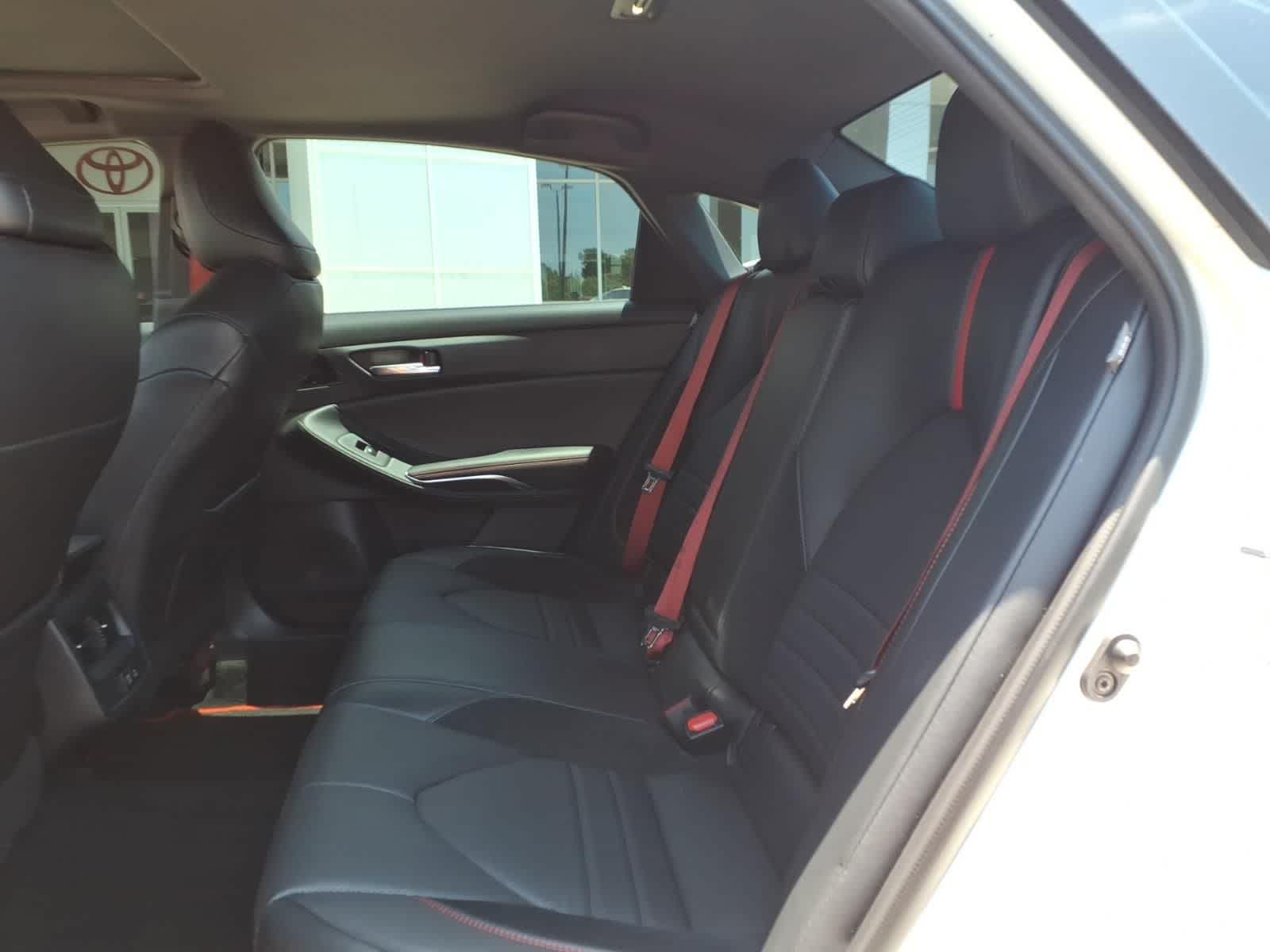 Thumbnail: 2021 Toyota Avalon - 28