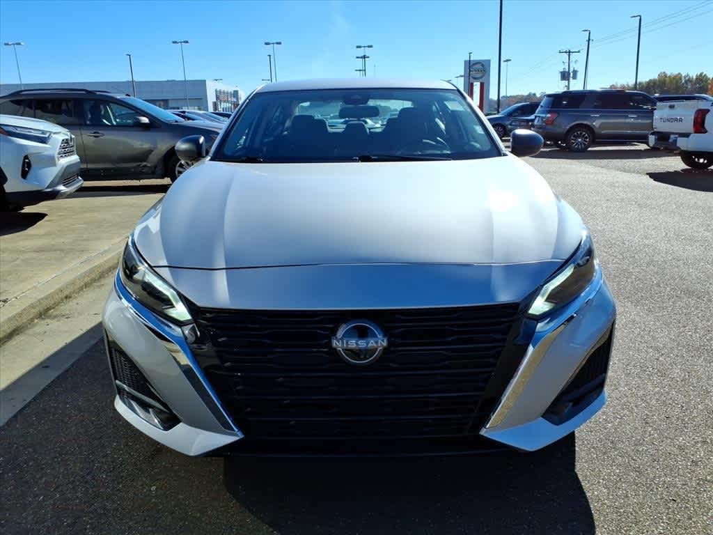 Thumbnail: 2025 Nissan Altima - 2