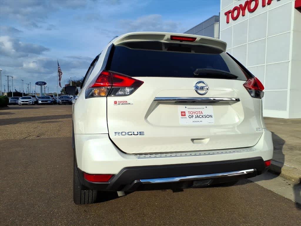 Thumbnail: 2018 Nissan Rogue - 7