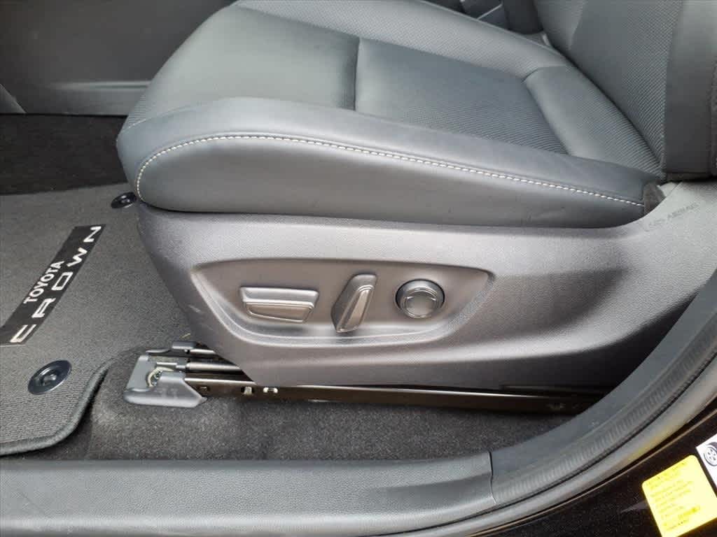 Thumbnail: 2025 Toyota Crown - 11