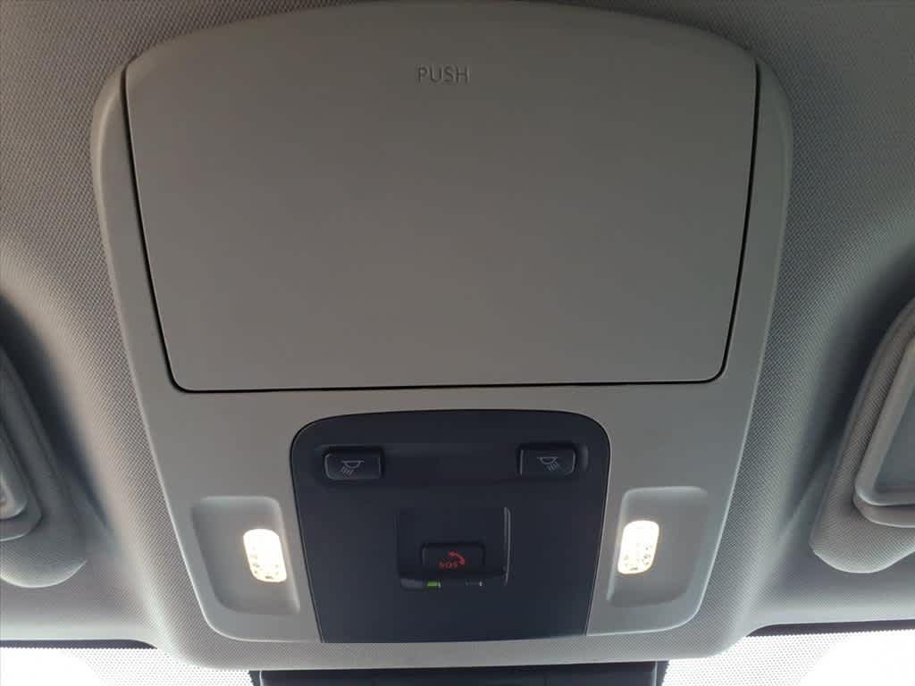 Thumbnail: 2025 Toyota Camry - 23