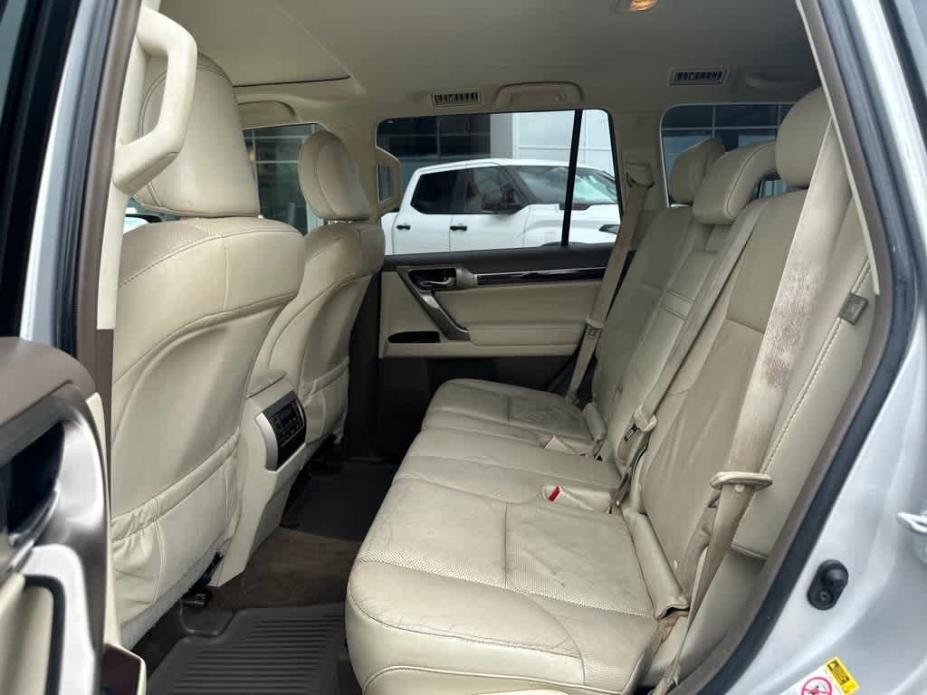 Thumbnail: 2014 Lexus GX - 26