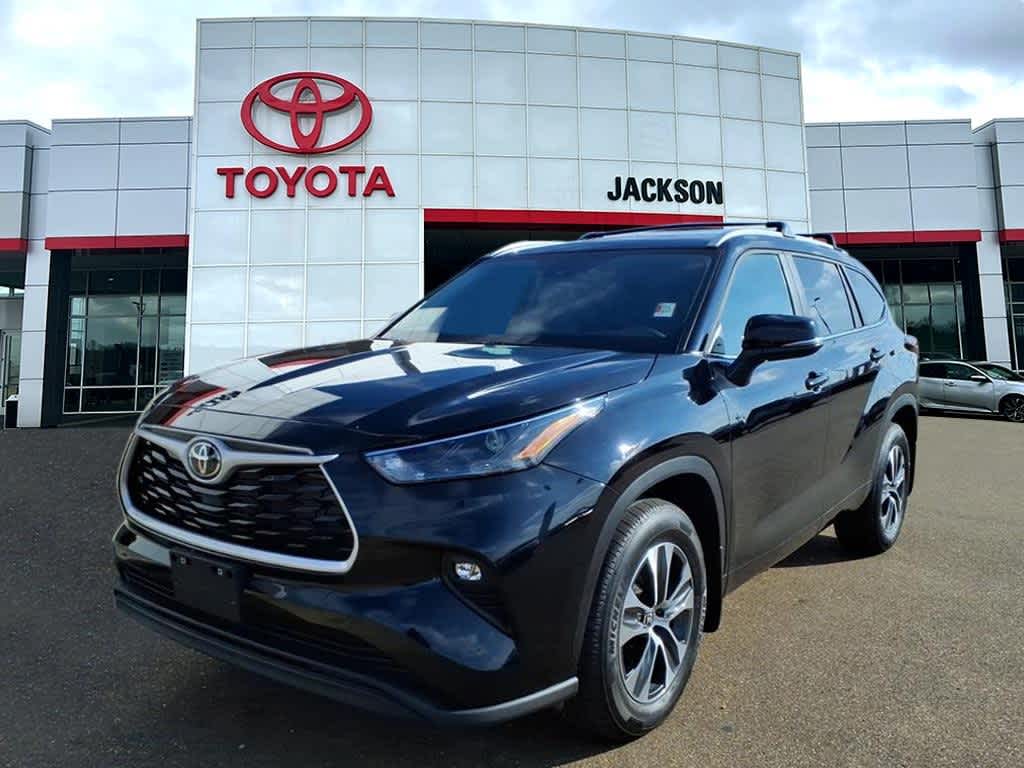 Thumbnail: 2026 Toyota Highlander - 1