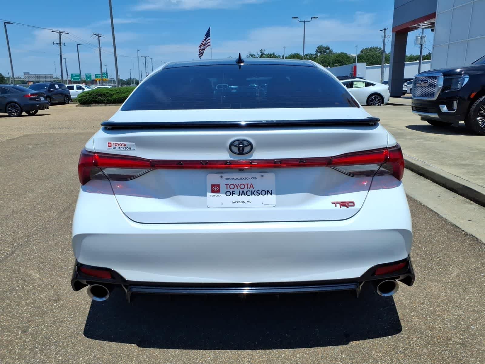 Thumbnail: 2021 Toyota Avalon - 6