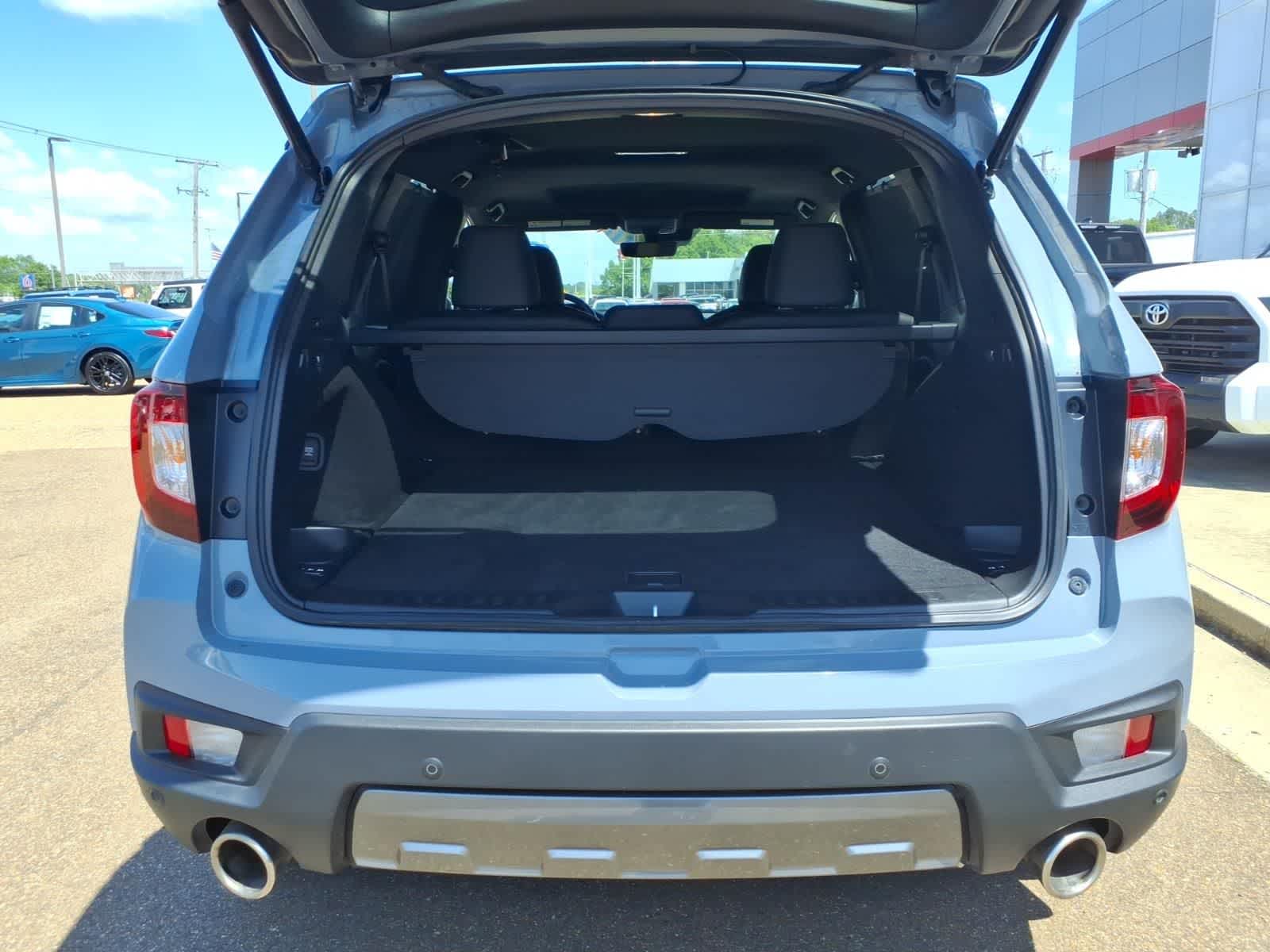 Thumbnail: 2024 Honda Passport - 8