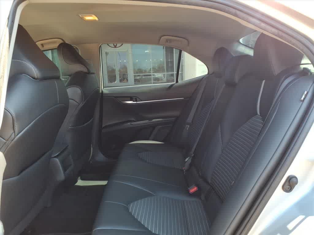 Thumbnail: 2020 Toyota Camry - 28