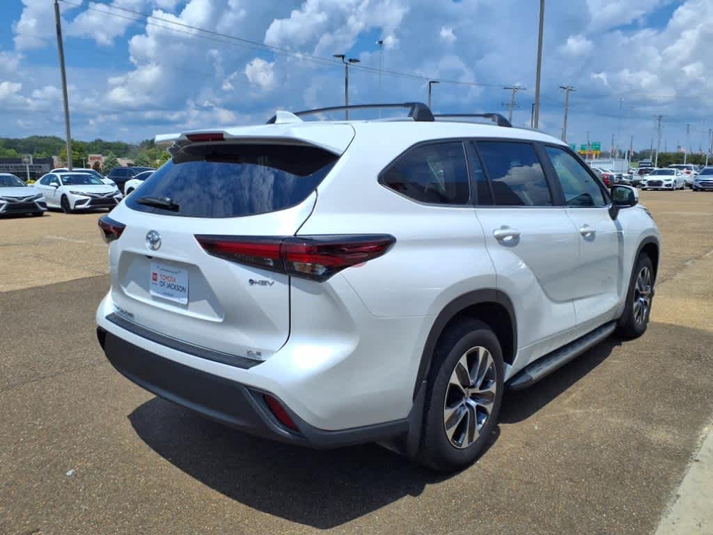Thumbnail: 2025 Toyota Highlander - 5