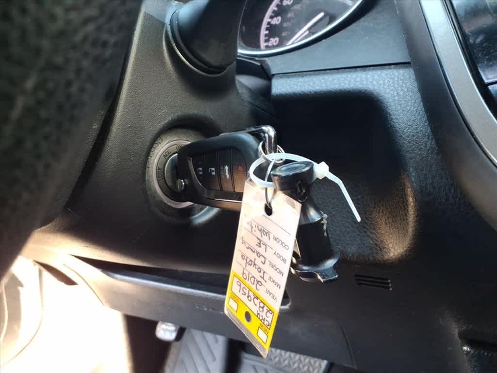 Thumbnail: 2019 Toyota Camry - 17