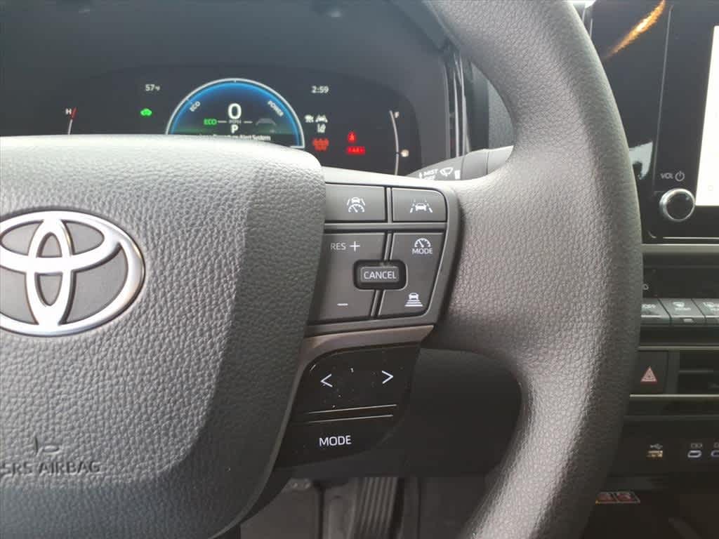 Thumbnail: 2025 Toyota Camry - 15