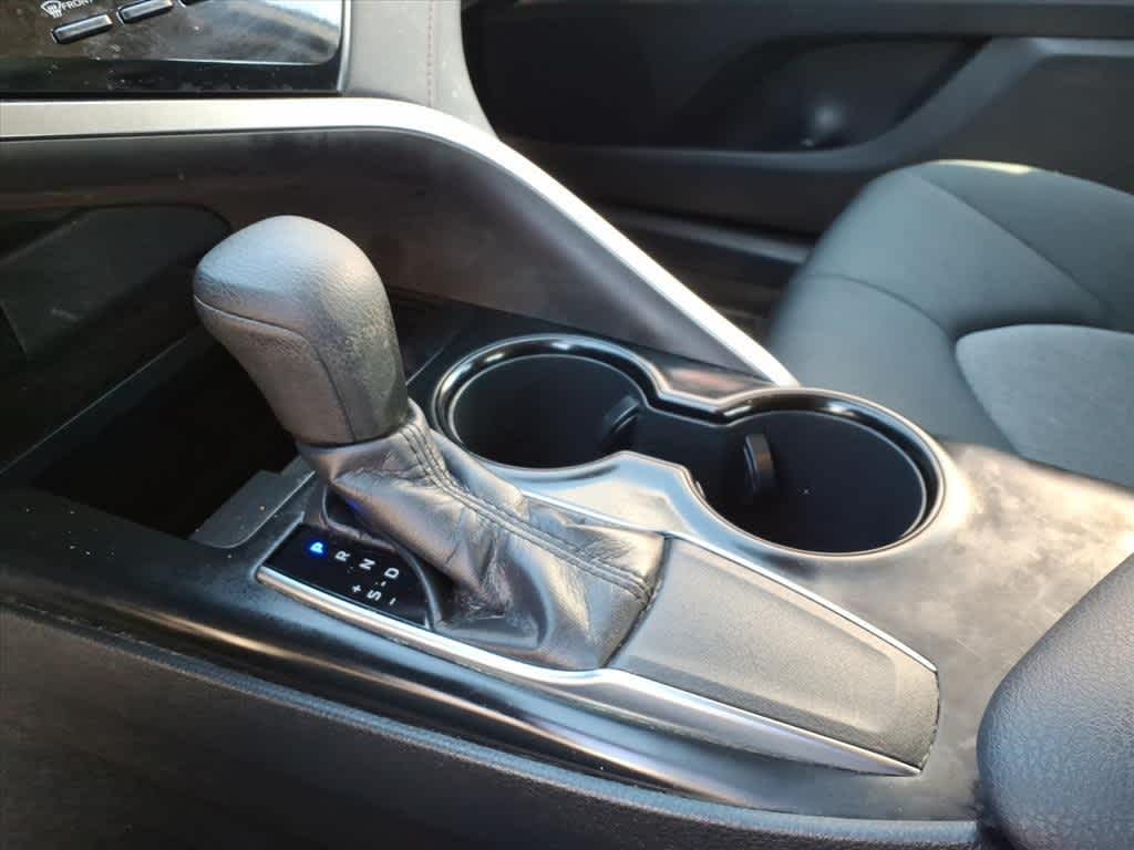 Thumbnail: 2019 Toyota Camry - 21