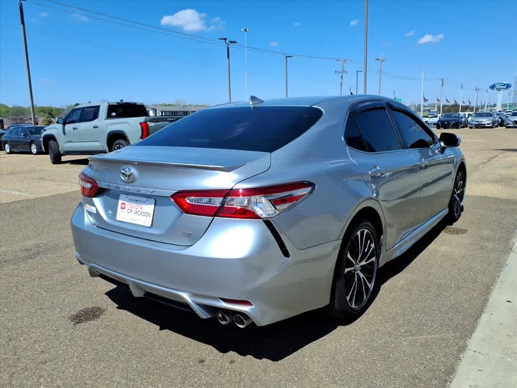 Thumbnail: 2020 Toyota Camry - 5