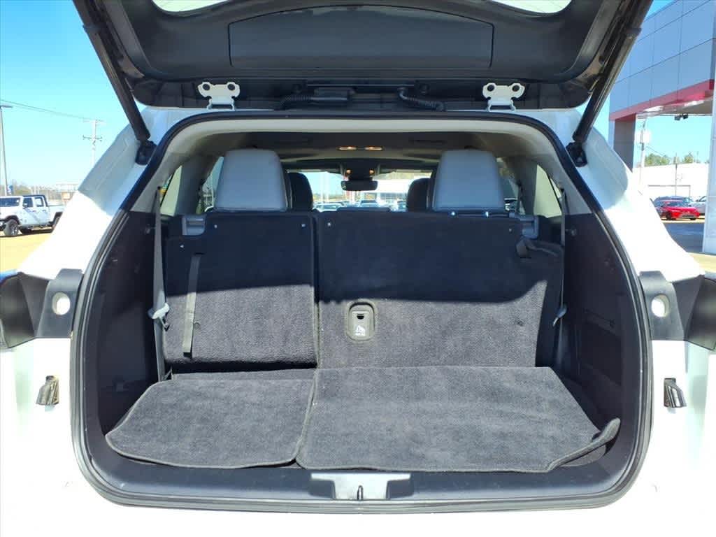 Thumbnail: 2021 Toyota Highlander - 8