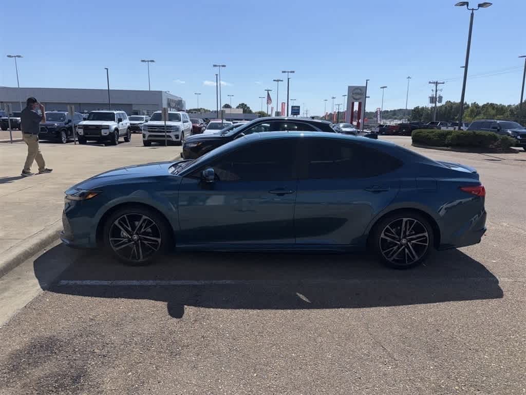 Thumbnail: 2025 Toyota Camry - 1