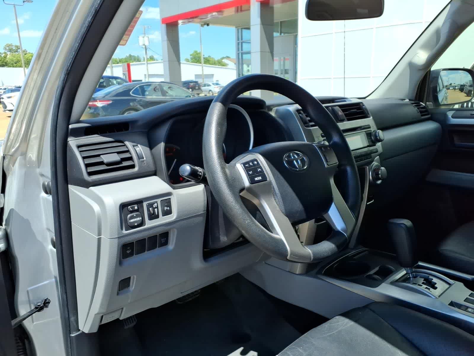 Thumbnail: 2013 Toyota 4Runner - 11