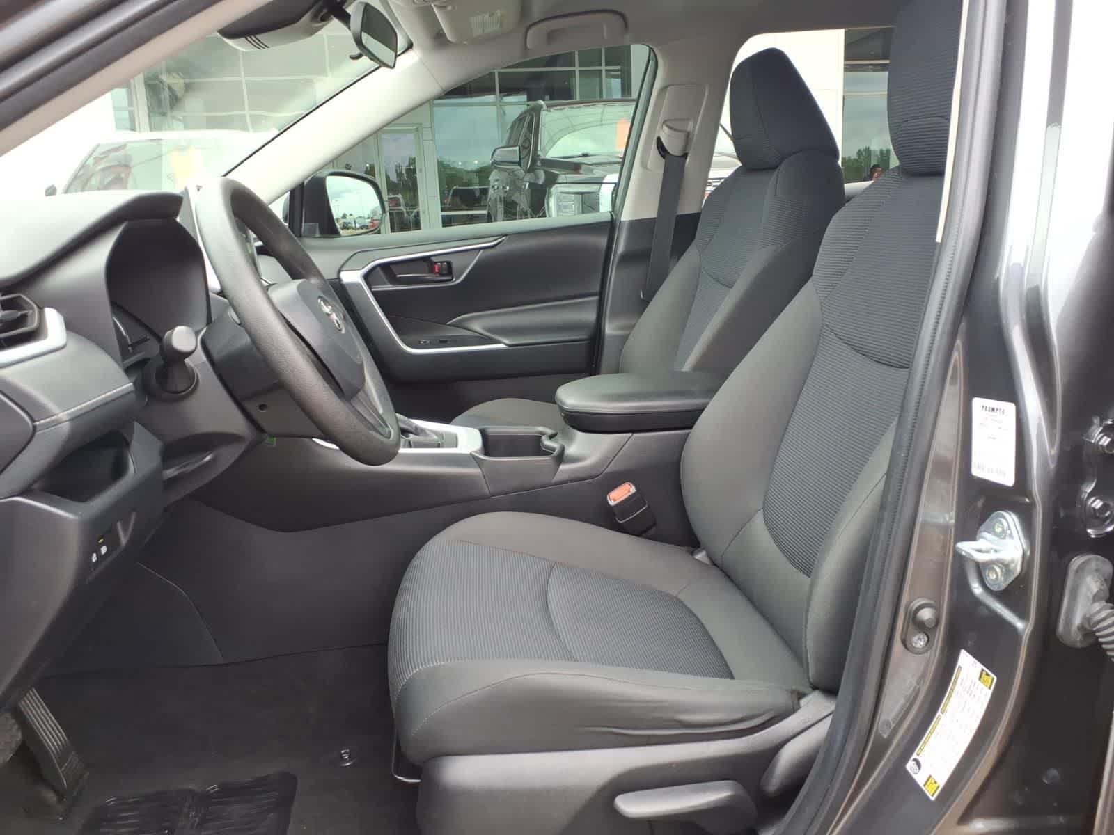 Thumbnail: 2024 Toyota RAV4 - 25
