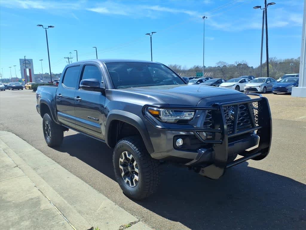 Thumbnail: 2023 Toyota Tacoma - 3