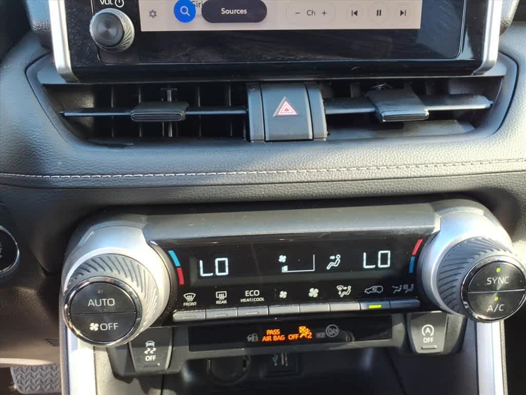 Thumbnail: 2024 Toyota RAV4 - 19