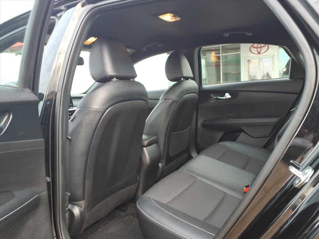 Thumbnail: 2023 Kia Forte - 30