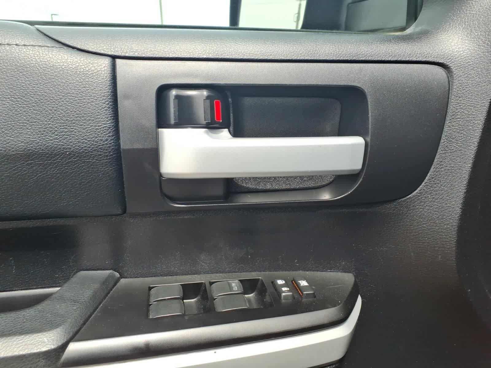 Thumbnail: 2021 Toyota Tundra - 12