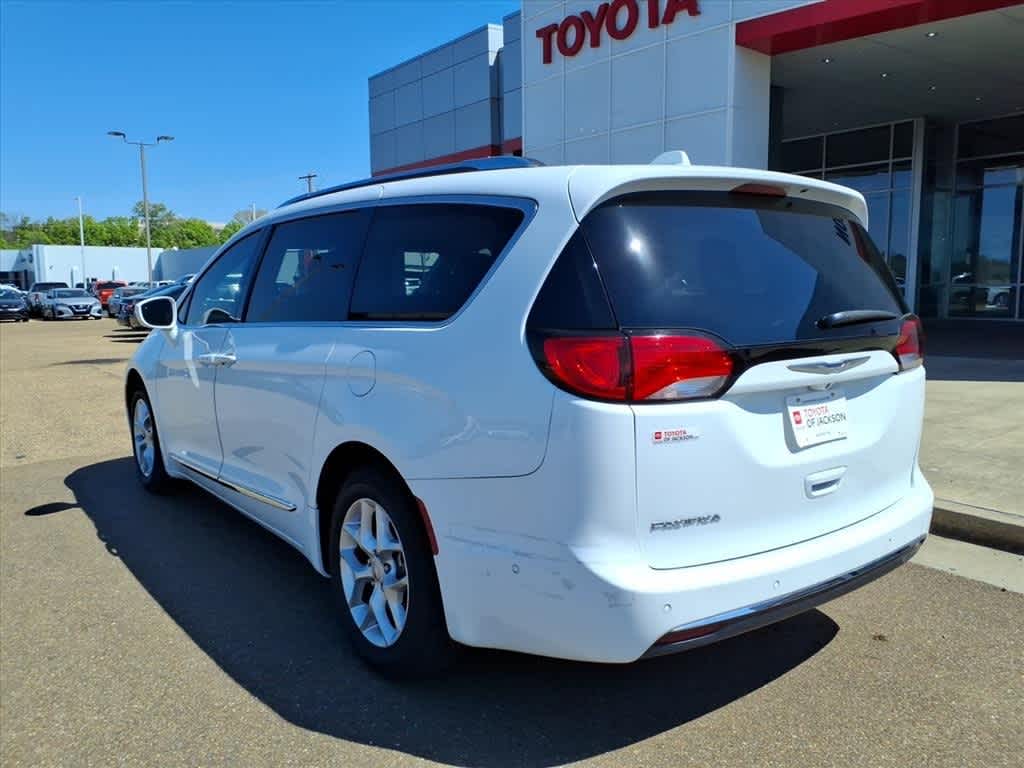 Thumbnail: 2019 Chrysler Pacifica - 7