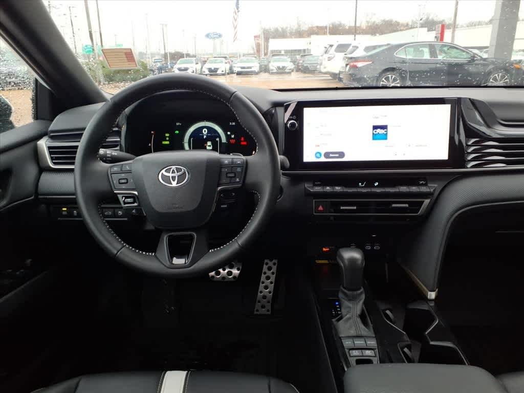 Thumbnail: 2025 Toyota Camry - 9