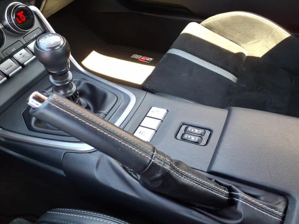 Thumbnail: 2023 Toyota GR86 - 23