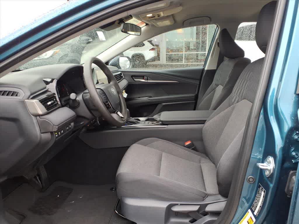 Thumbnail: 2025 Toyota Camry - 24