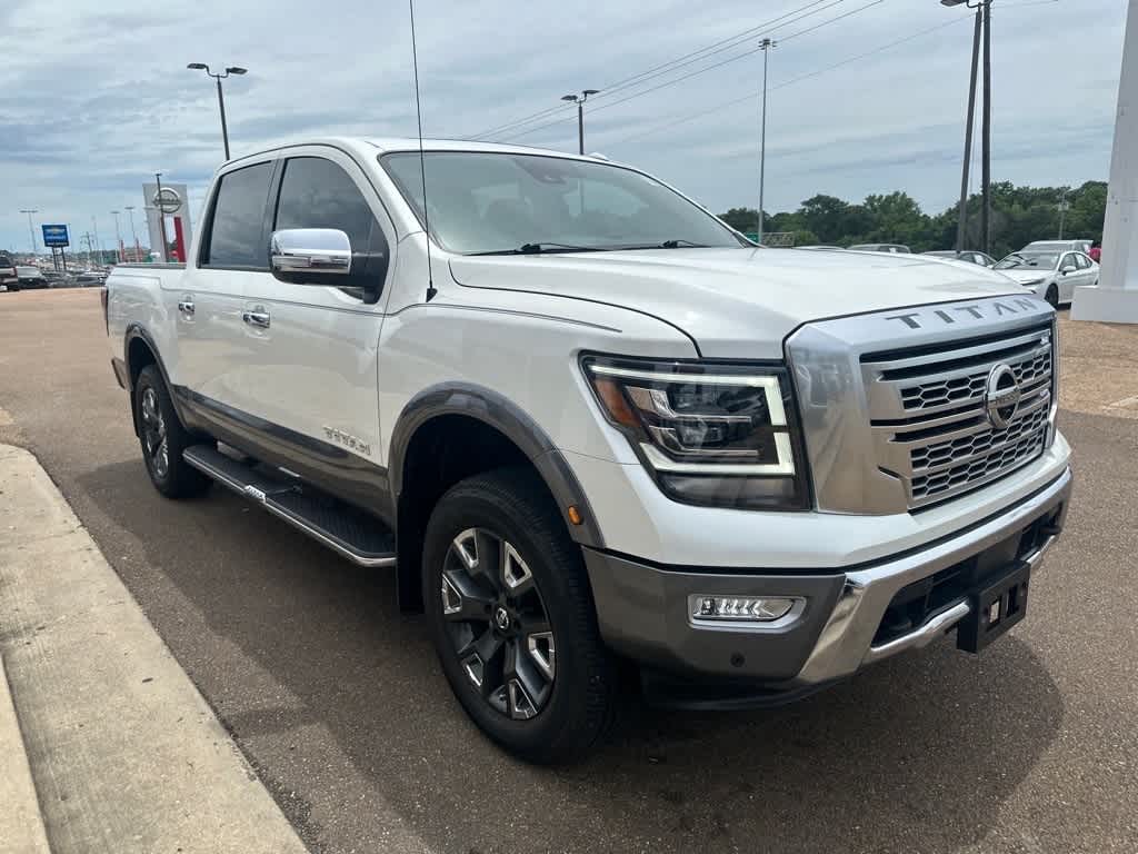 2021 Nissan Titan Platinum Reserve 3