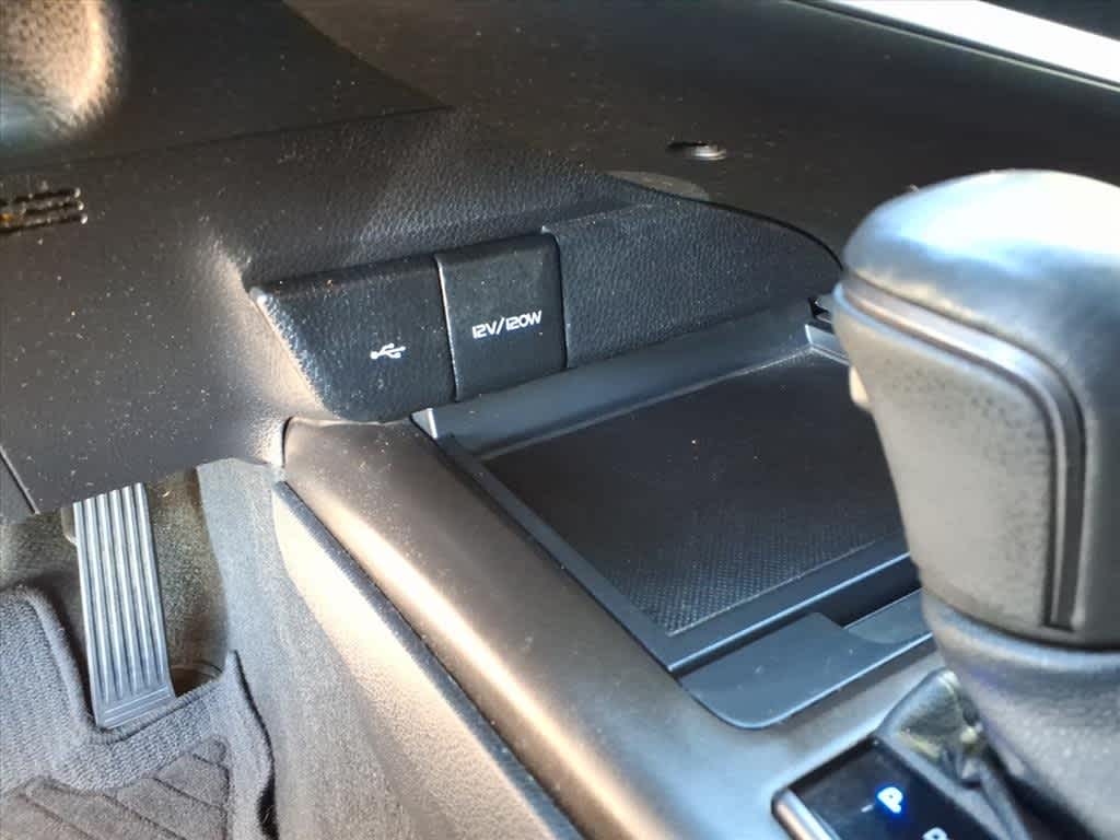 Thumbnail: 2023 Toyota Camry - 20