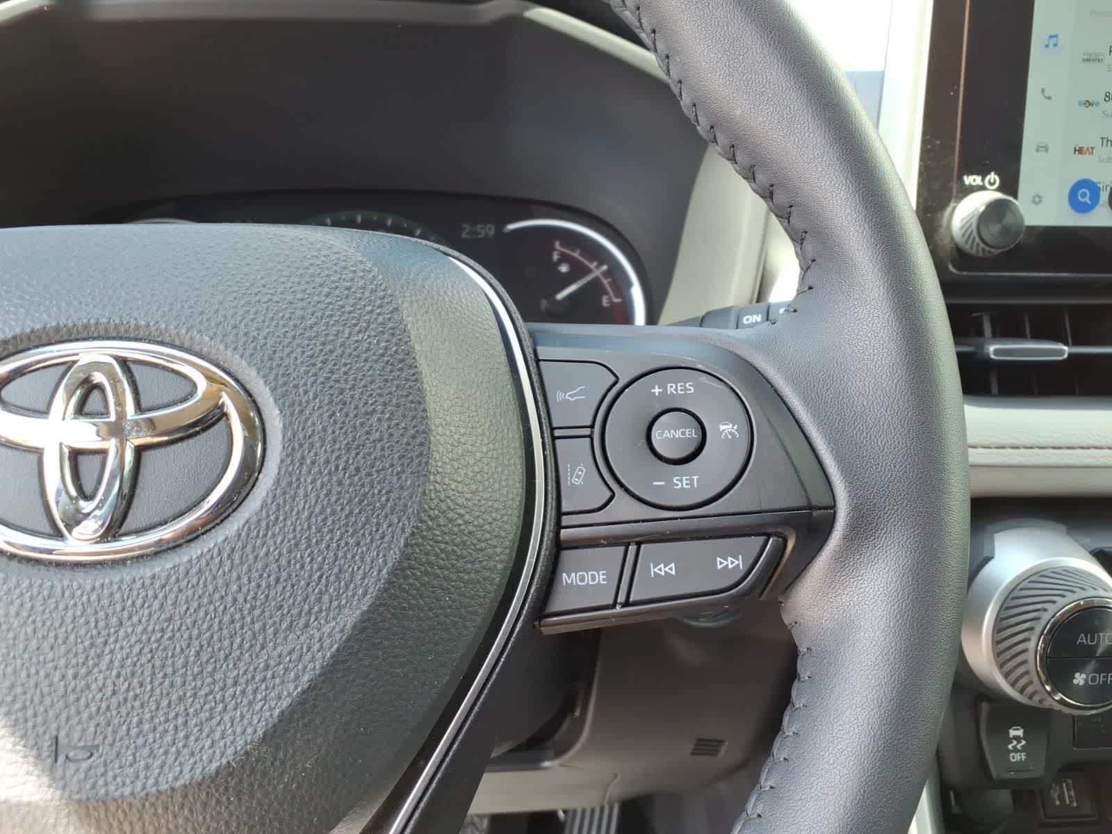 Thumbnail: 2025 Toyota RAV4 - 16