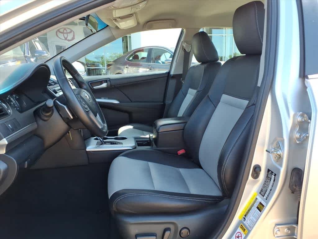 Thumbnail: 2013 Toyota Camry - 24