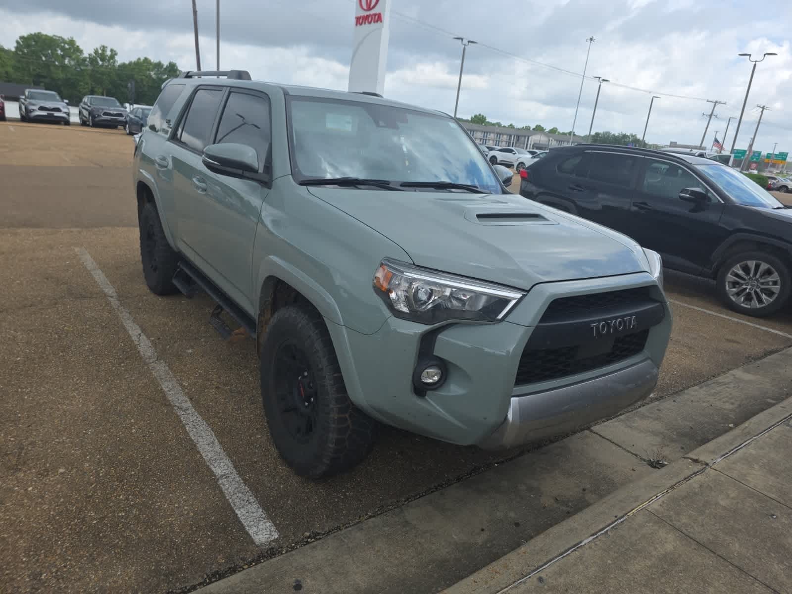 2022 Toyota 4Runner TRD Off Road 2
