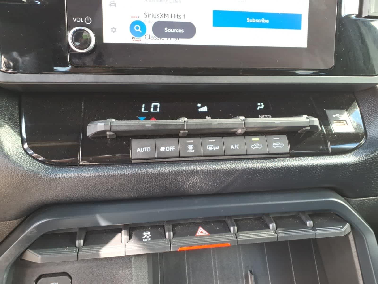 Thumbnail: 2025 Toyota Tundra - 19