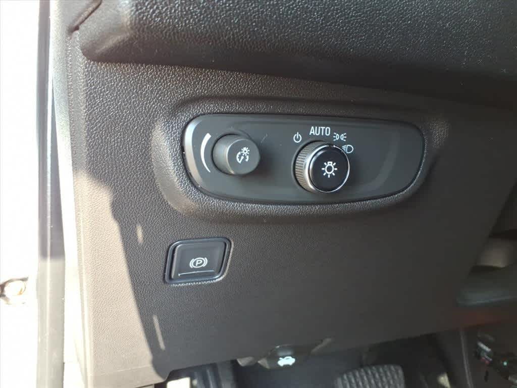 Thumbnail: 2020 GMC Terrain - 14