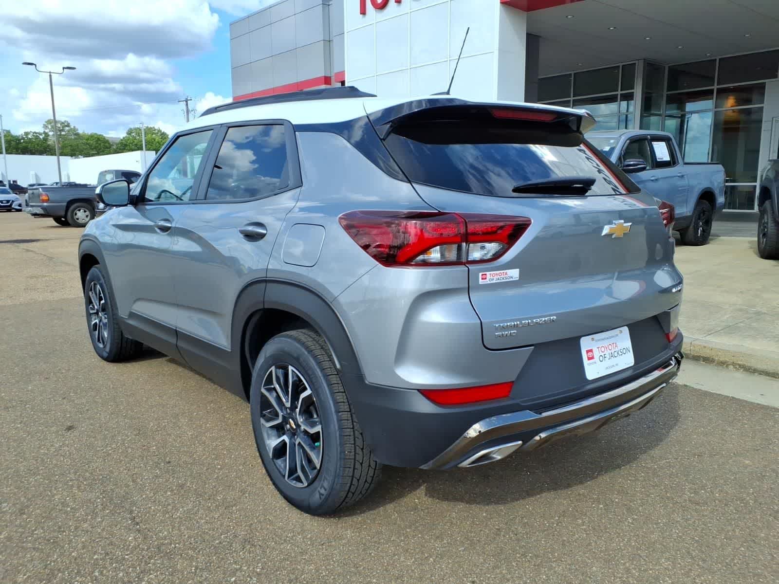 Thumbnail: 2023 Chevrolet TrailBlazer - 7