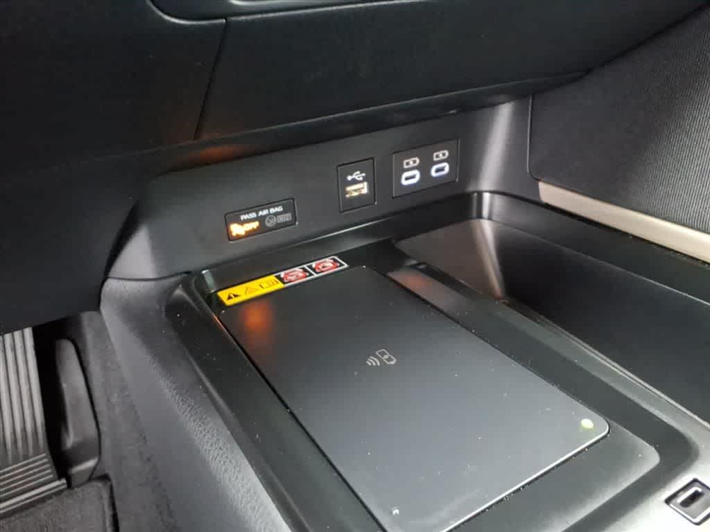 Thumbnail: 2025 Toyota Camry - 20