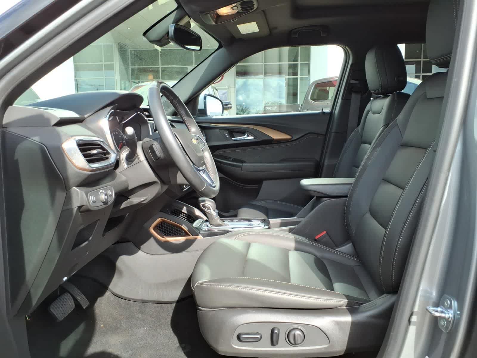 Thumbnail: 2023 Chevrolet TrailBlazer - 25