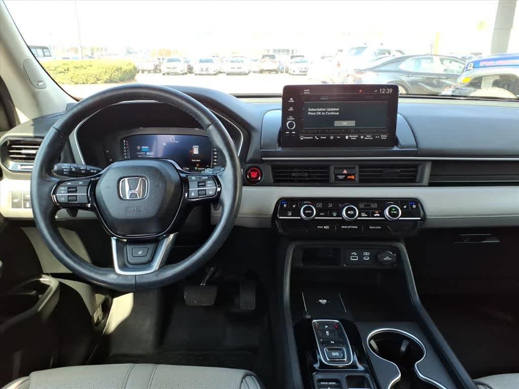 Thumbnail: 2025 Honda Pilot - 10