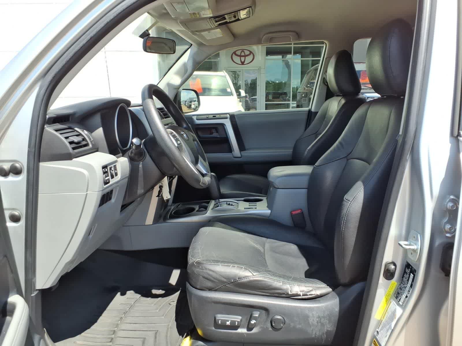 Thumbnail: 2013 Toyota 4Runner - 25