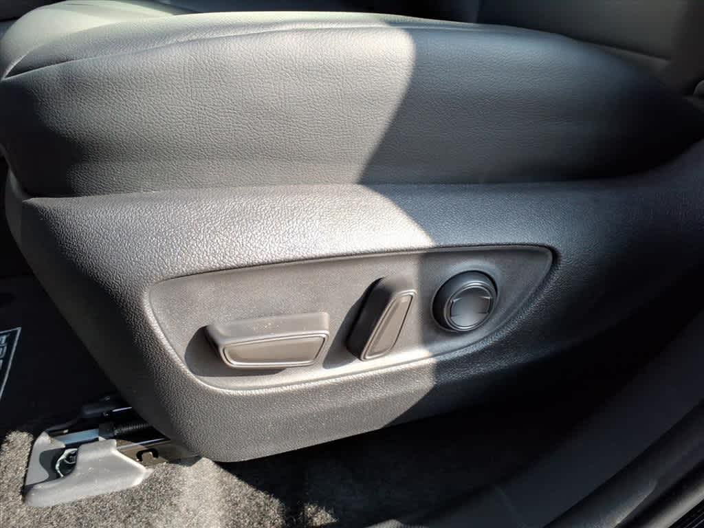 Thumbnail: 2026 Toyota Highlander - 12