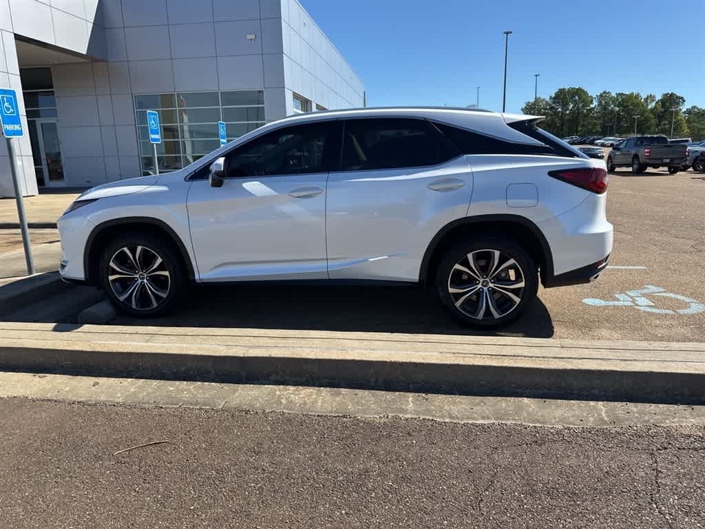 Thumbnail: 2021 Lexus RX - 15