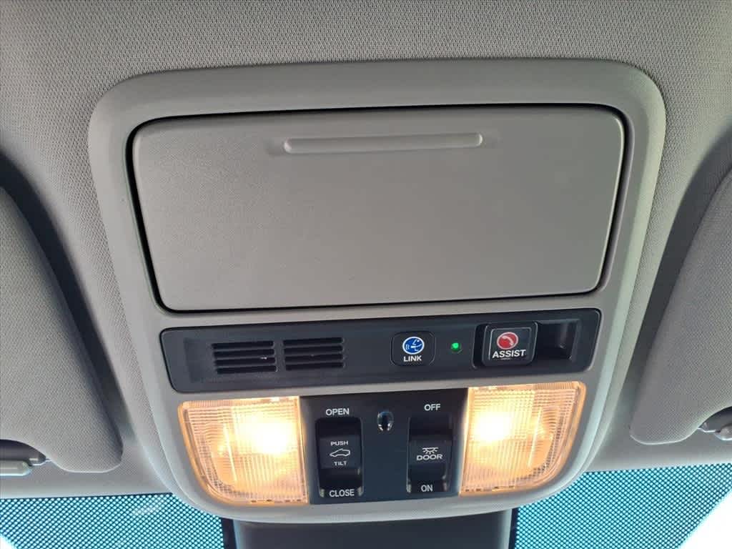 Thumbnail: 2022 Honda Odyssey - 22