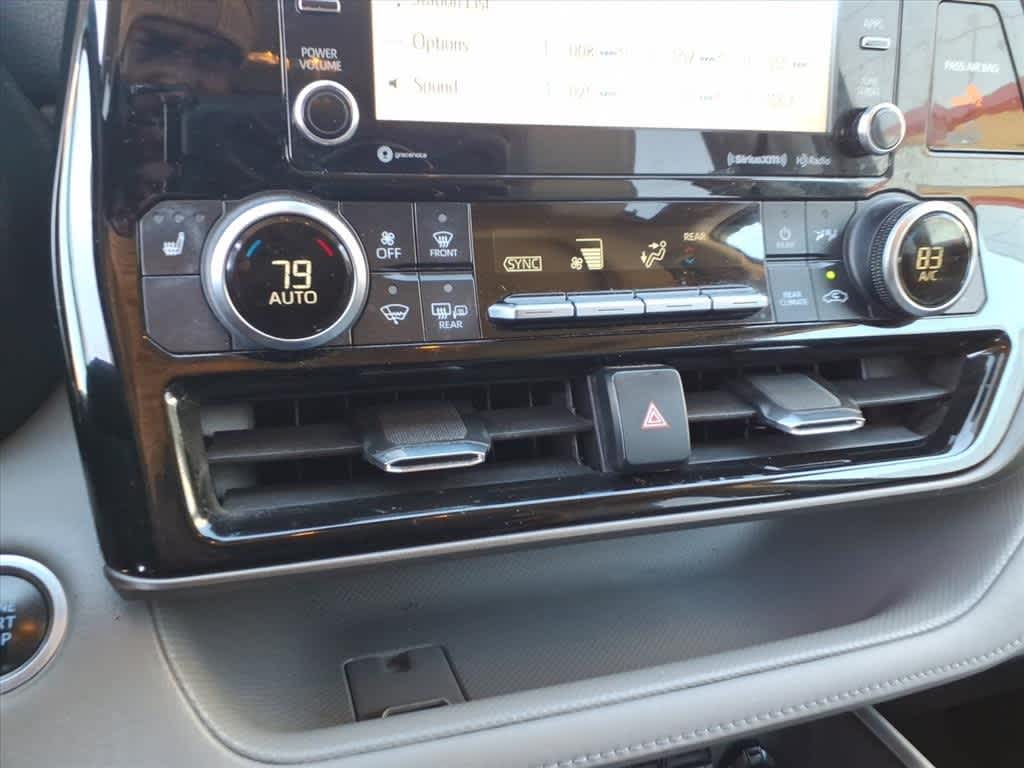 Thumbnail: 2021 Toyota Highlander - 20