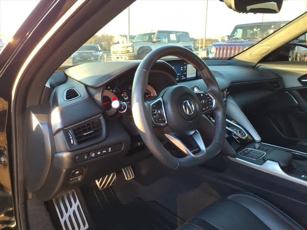 Thumbnail: 2023 Acura TLX - 10