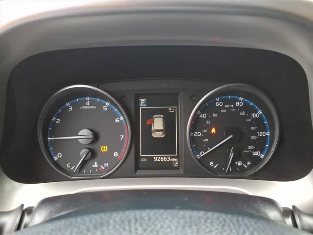 Thumbnail: 2018 Toyota RAV4 - 16