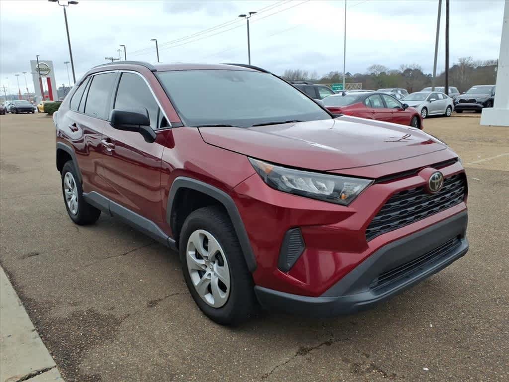 Thumbnail: 2019 Toyota RAV4 - 3