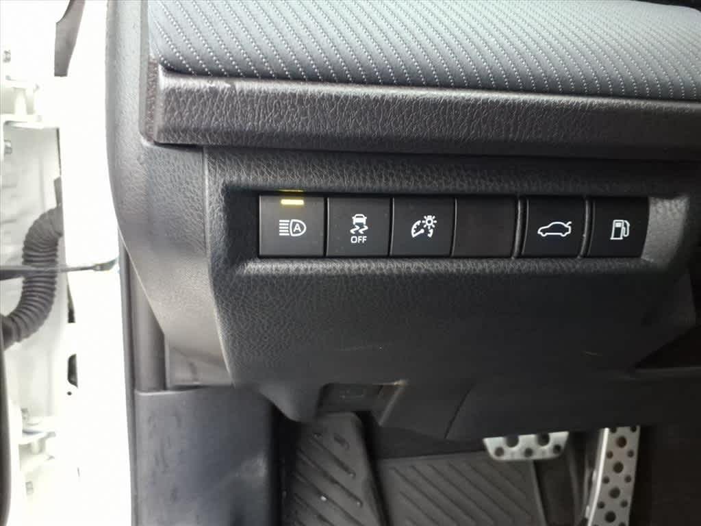 Thumbnail: 2025 Toyota Camry - 13