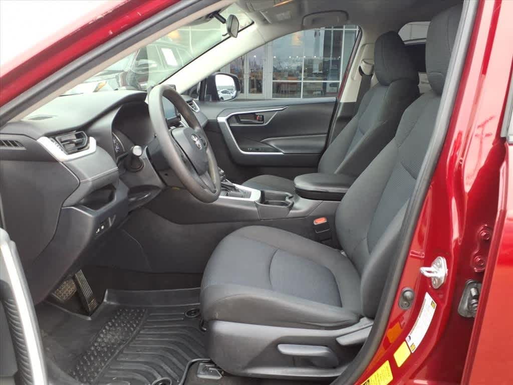 Thumbnail: 2019 Toyota RAV4 - 24