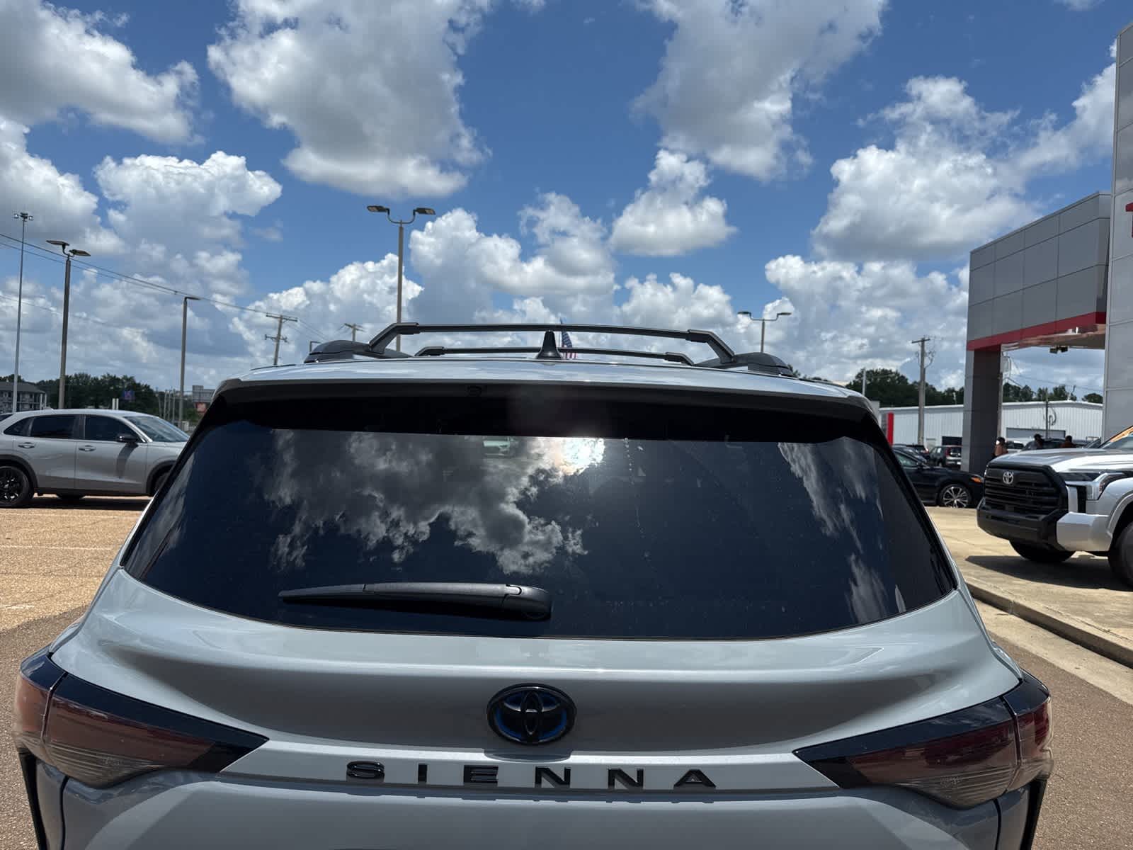 Thumbnail: 2024 Toyota Sienna - 5